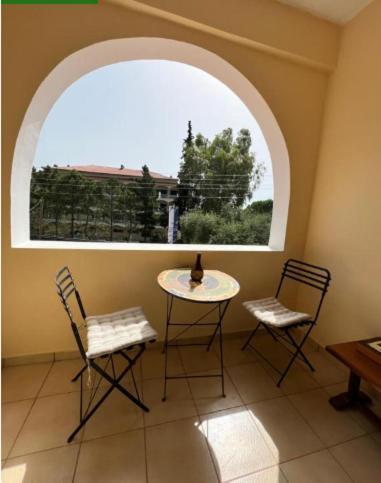 Lithino Apartments - 5Min From The Beach Agios Ioannis Peristeron  Bagian luar foto